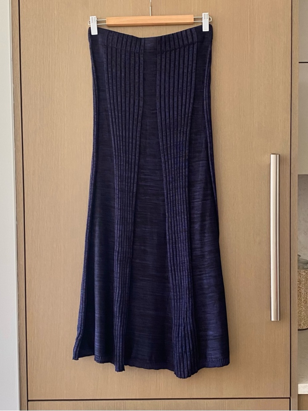 COS knit maxi skirt - Picture 3 of 6
